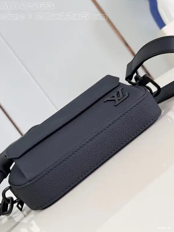 Wearable VUITTON Wallet-20*12*5.5CM LOUIS Pilot 0514